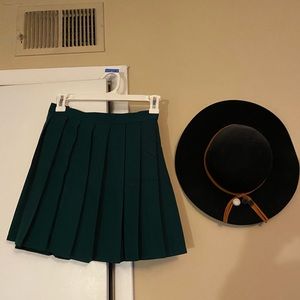 Pleated emerald school skirt